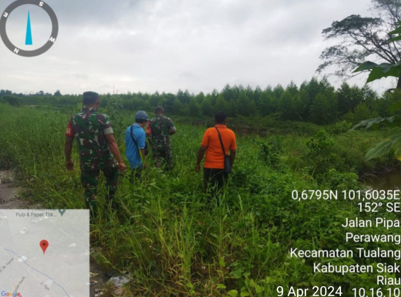 Babinsa Sertu Sahidin Dan Koptu Hari Surachman Ajak Warga Binaan Bersama Tim Patroli Gabungan Di Perawang Barat Guna Antisipasi Karhutla