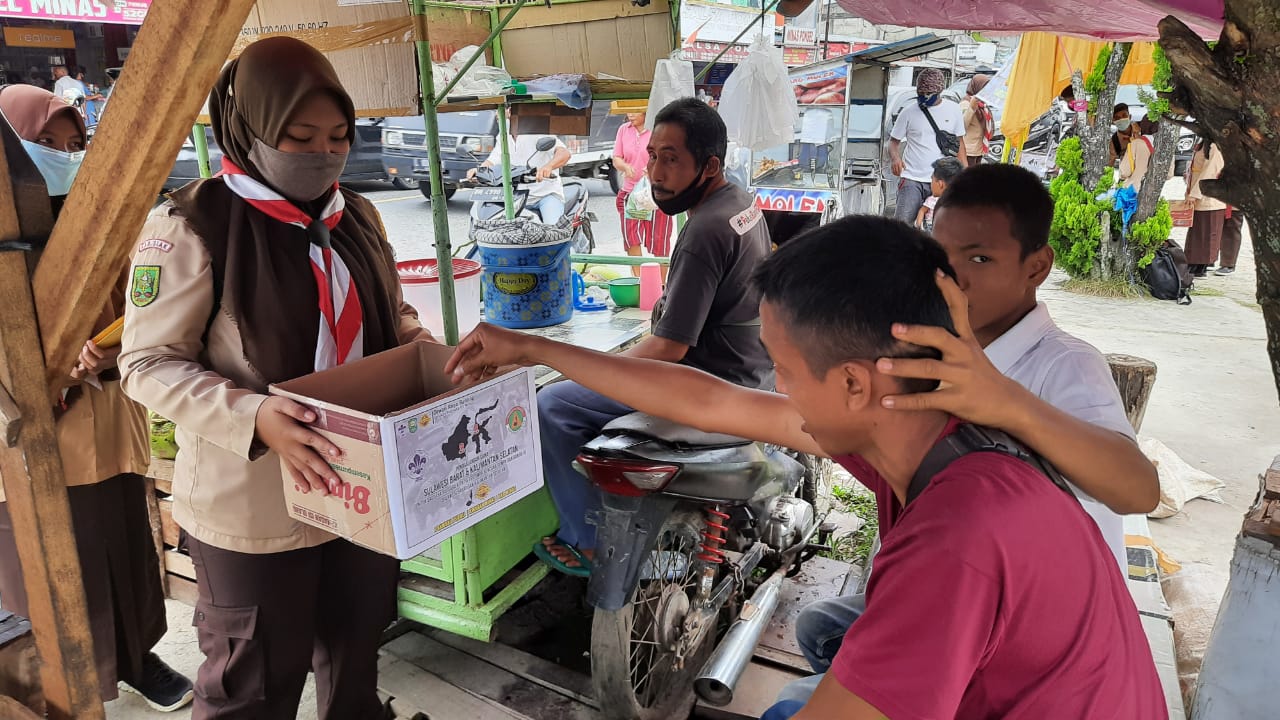 Peduli Korban Bencana Kalimantan & Sulawesi, Pramuka Kwarran 03 Minas Lakukan Penggalangan Dana