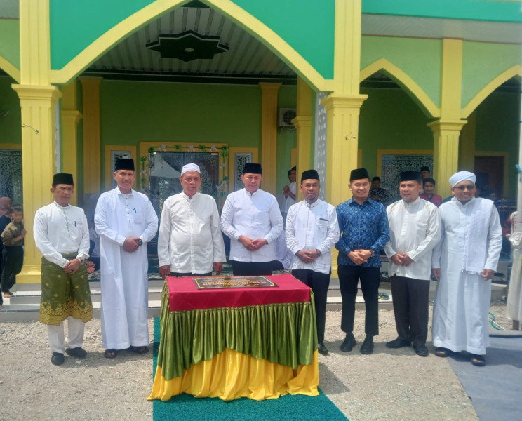 Resmikan Masjid Istiqomah, Wabup Rohul Ajak Masyarakat Memakmurkan Masjid