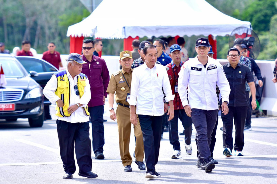 Tiba di Kampar Riau, Presiden RI Joko Widodo Resmikan Ruas Tol Bangkinang-XIII Koto Kampar