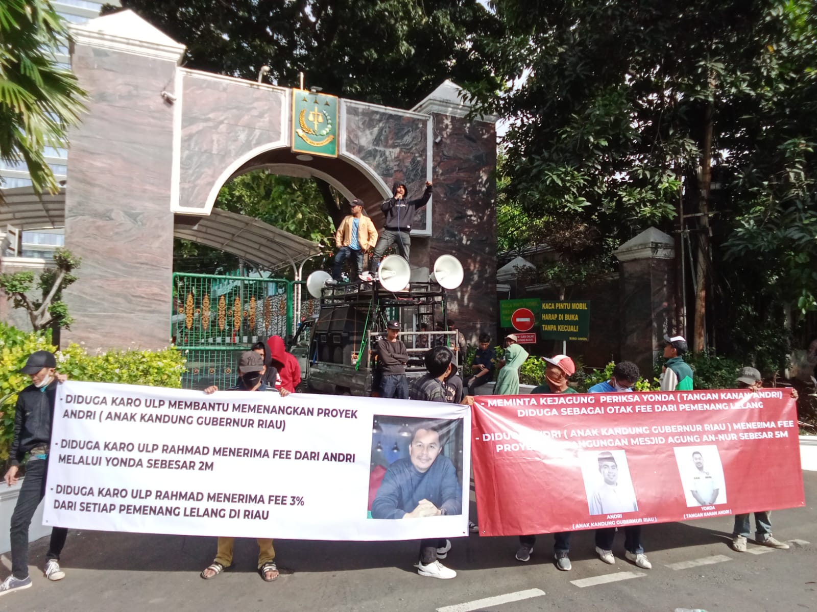 Diduga Ada Kecurigaan Lelang Proyek ULP Pemprov Riau, PMP3R Demo di Kejagung RI