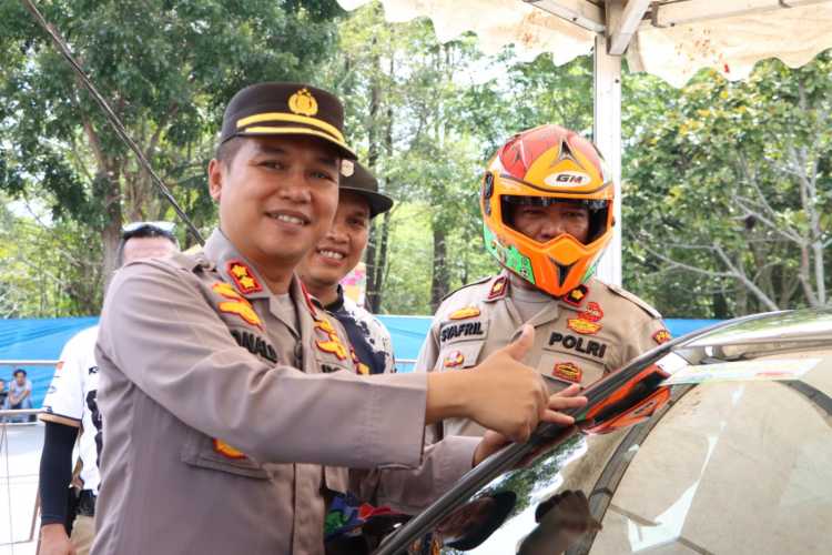 Salurkan Bakat Hindari Balap Liar , Polres Siak Adakan Drag Race dan Drag Bike Bersama IMI Korwil Siak