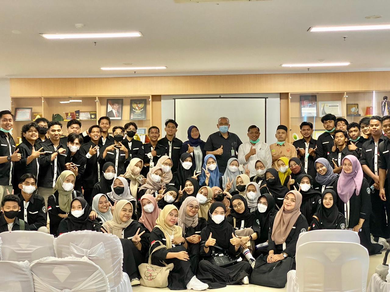 Direktur Rs.Prima Beri sambutan pada Kunjungan Akademi Mahasiswa Uin Suska Riau