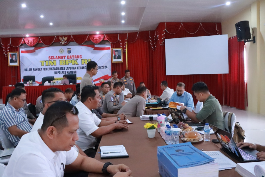 Tim BPK RI  Melakukan Pemeriksaan Laporan Keuangan Polres Kampar, Pastikan Transparansi dan Akuntabilitas!