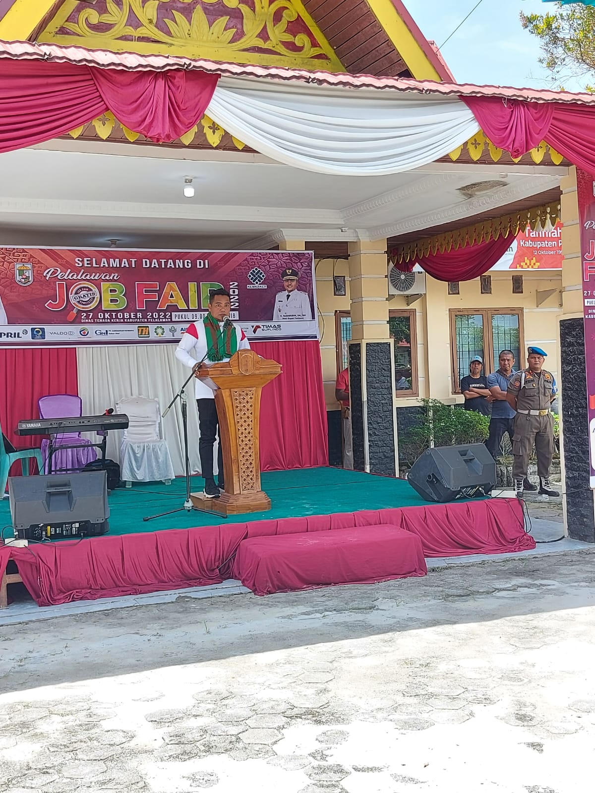 Bupati H Zukri Buka Pelalawan Job Fair 2022, 11 Perusahaan 500 Loker