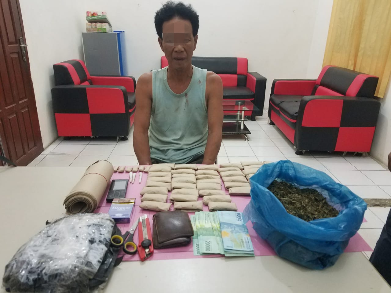 Tangkap Pelaku Narkoba di Desa Pantai Cermin Tapung, Petugas Temukan 0,6 Kg Daun Ganja Kering