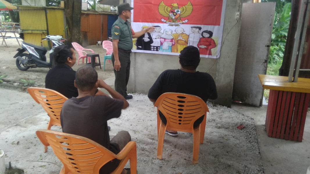 Serda L.Syahdanur Sosialisasikan Tentang Nilai-nilai Pancasila Bagi Warga di Kelurahan Perawang