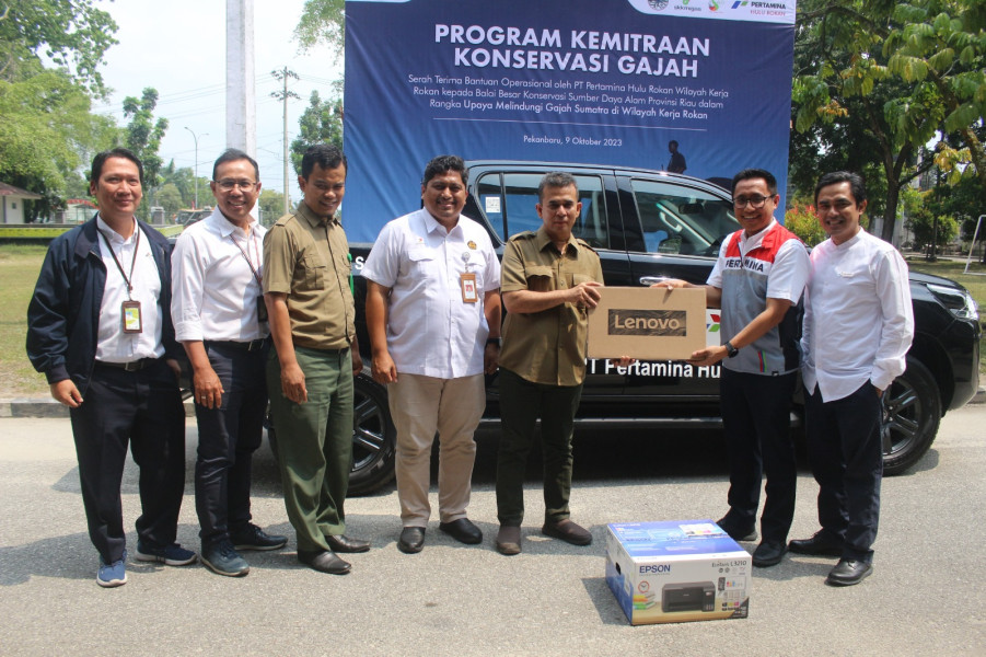 Komitmen Dukung Konservasi Gajah Sumatra, PHR Serahkan Bantuan Kendaraan Operasional ke BBKSDA Riau