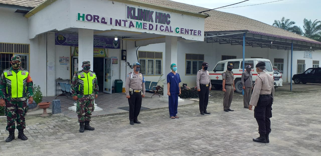 Peran Serta Babinsa di Posko Gugus Tugas Covid-19 Klinik HMC Kelurahan Kandis Kota