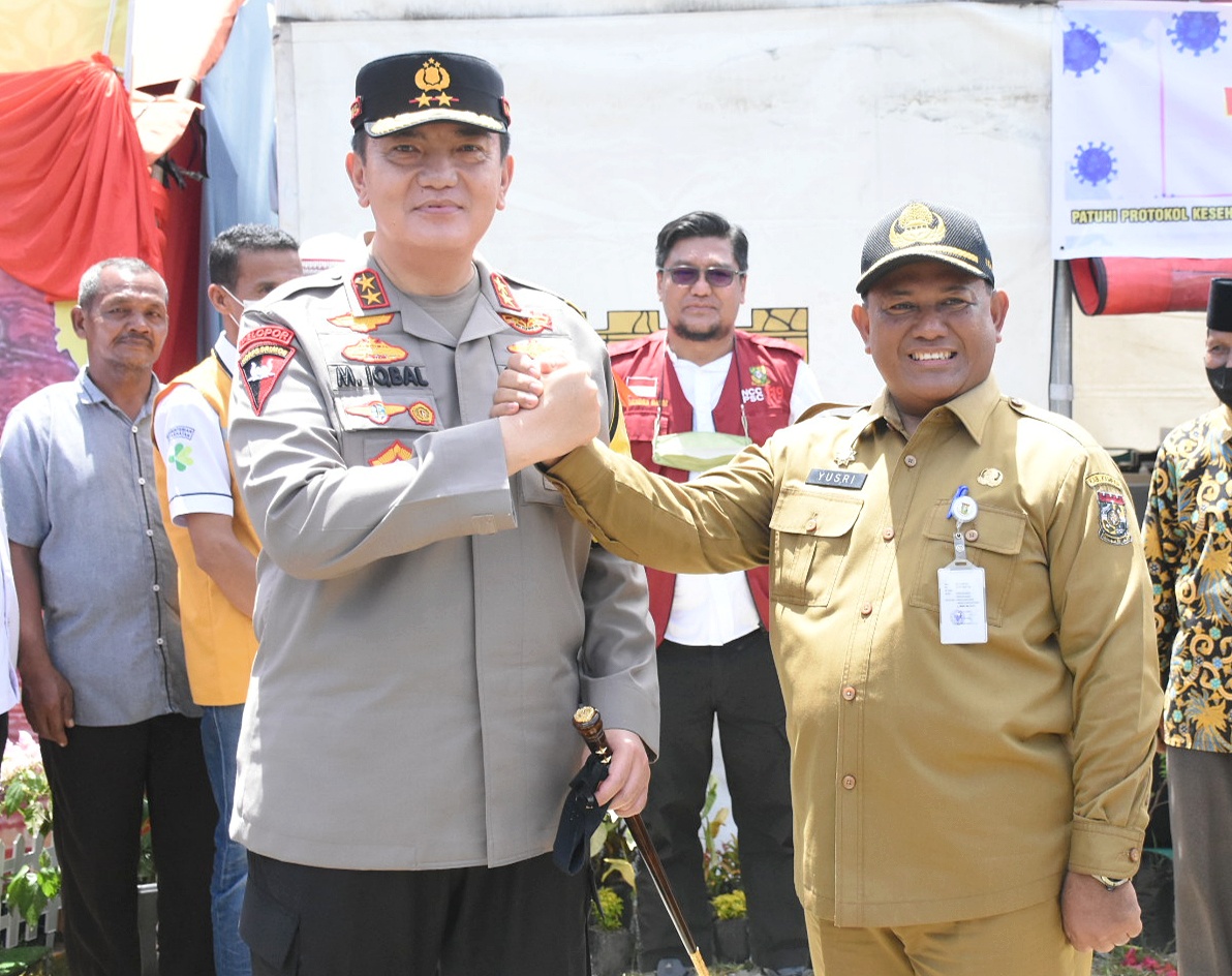 Didampingi Sekda Kampar, Kapolda Riau Tinjau Posko Perbatasan Sumbar-Riau