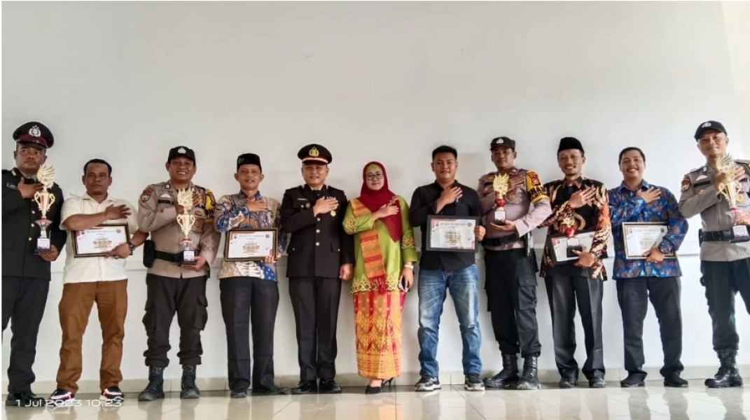 Kampung Kuala Gasib Sabet Juara 1 Lomba Pos Satkamling Dalam Peringatan Hari Bhayangkara Ke-77, Begini Pesan Kapolsek Koto Gasib 