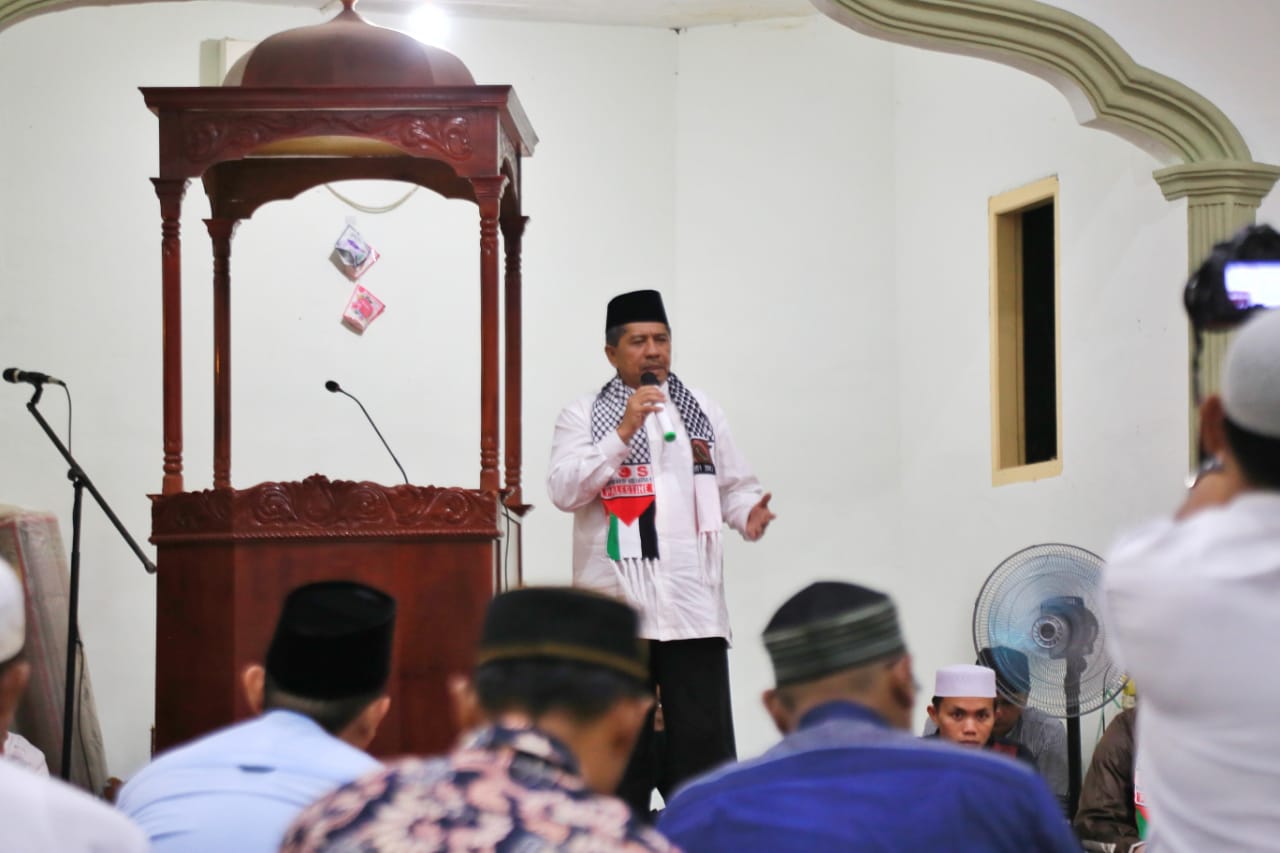 Launching Gemar Siak Berzakat VI di Kandis, Alfedri Langsung Jadi Amil Zakat