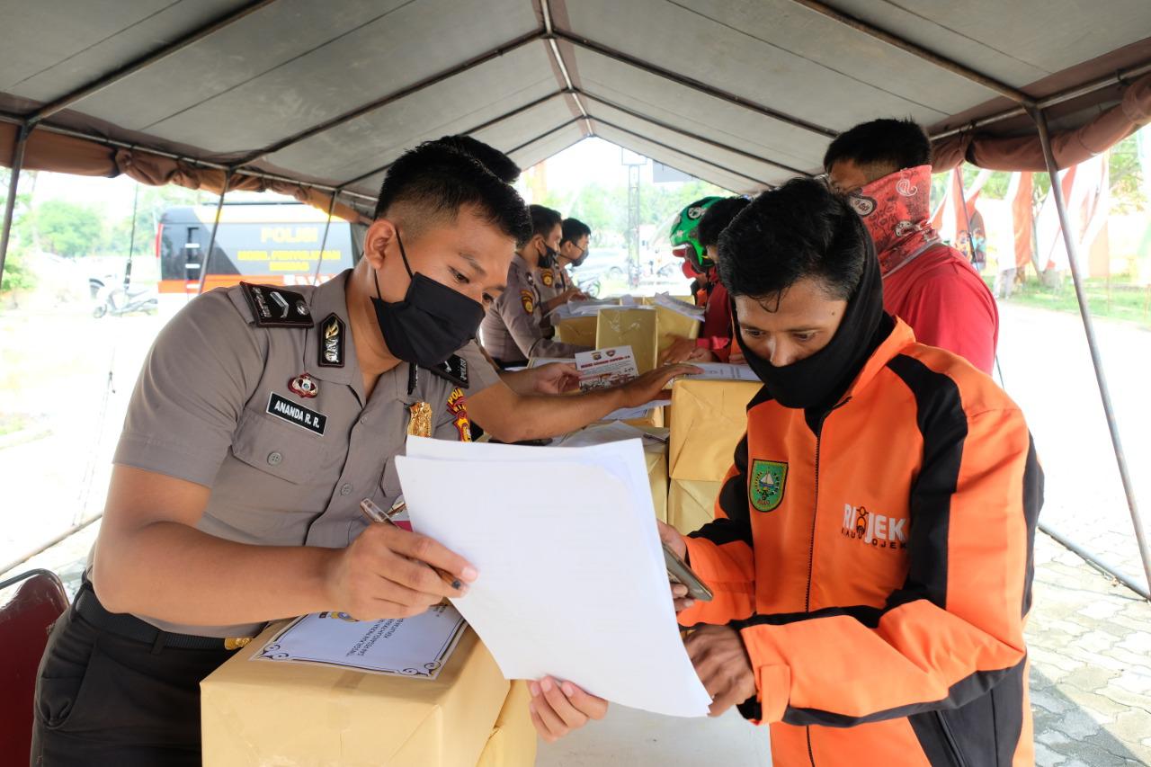 Polda Riau Kembali Beraksi Salurkan Bantuan Dengan Menggandeng Relawan Rijek