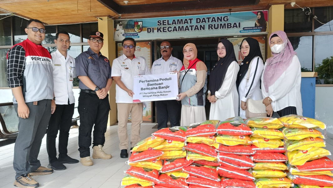 PHR Salurkan Bantuan Sembako Bagi Warga Terdampak Banjir di Riau