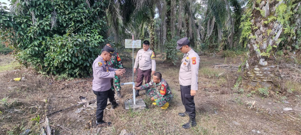 Antisipasi Terjadi Karhutla, Satbinmas Polres Kampar Cek Sumur Bor di Desa Rimbo Panjang