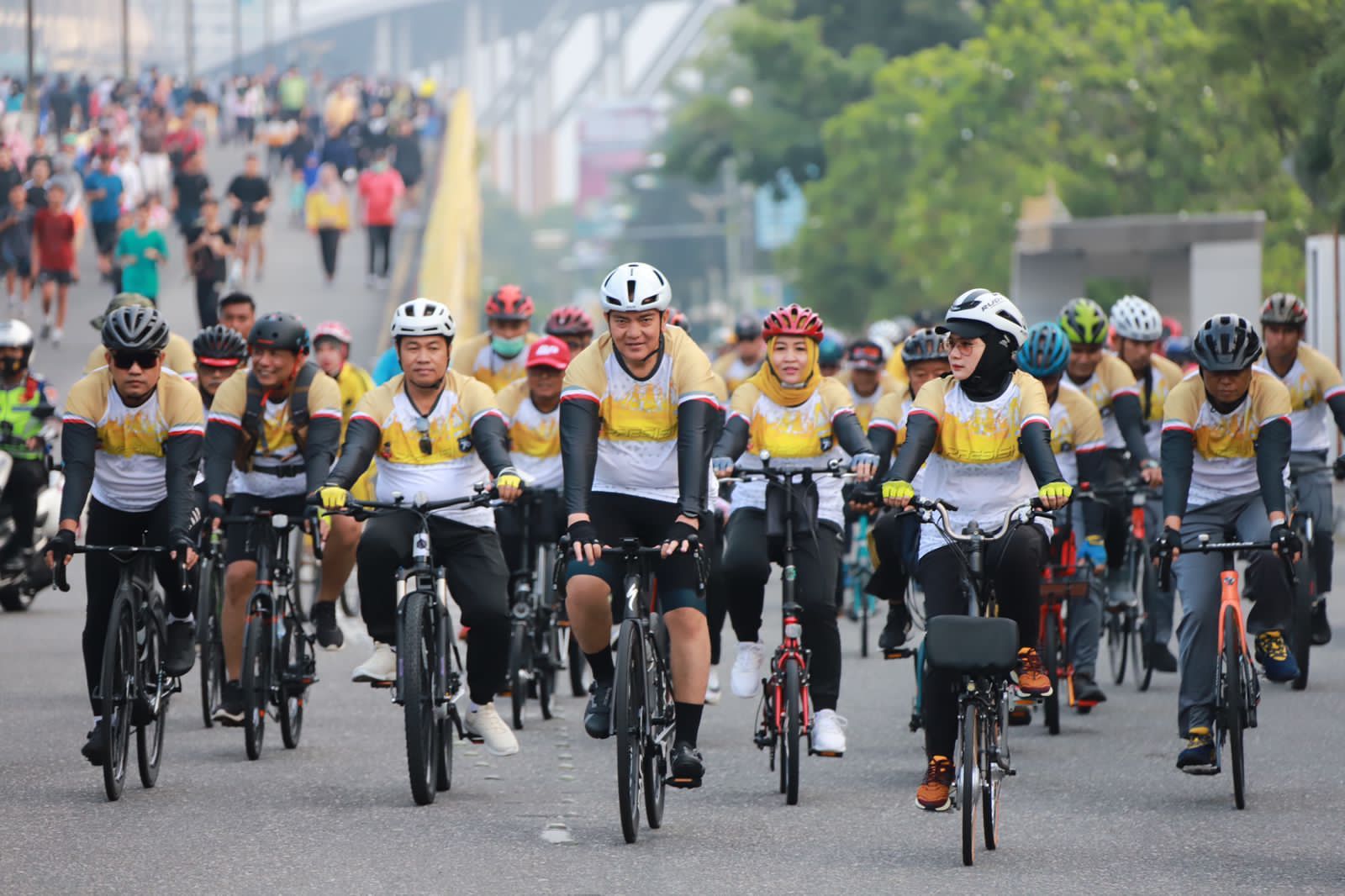 Fun Bike Hari Bhayangkara  Polda Riau Berlangsung Semarak