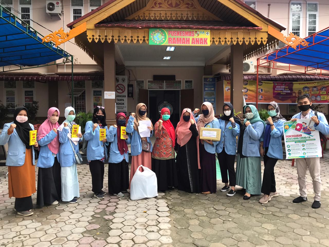 Relawan IPKKI Riau & Mahasiswa Kukerta UNRI Bantu Masyarakat Putus Rantai Penularan COVID-19