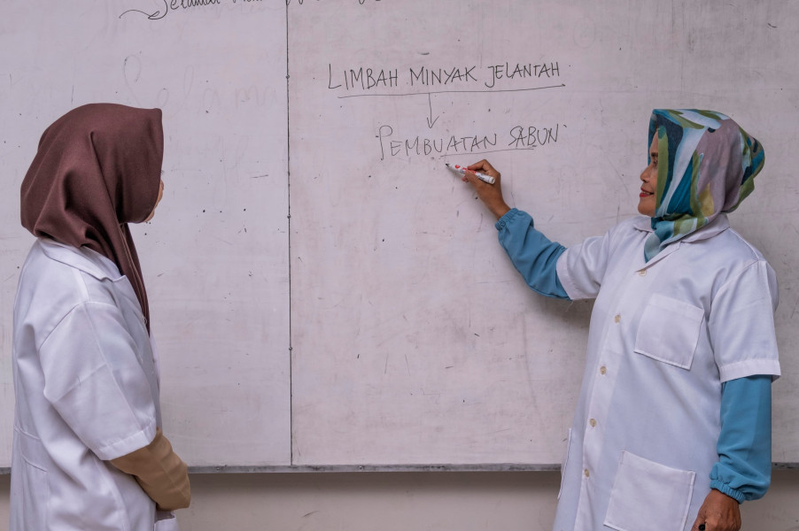 Hari Guru, Begini Jejak Kisah Guru di Balik Kesuksesan Para Engineer PHR