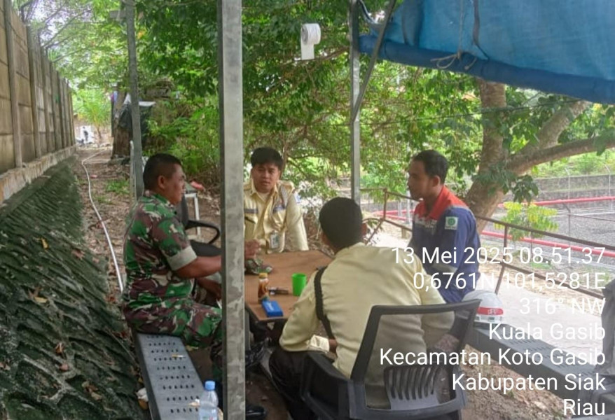 Koramil 04/Perawang Gelar Komsos di Kuala Gasib, Tekankan Pentingnya Kesehatan Serta Kebersihan Lingkungan