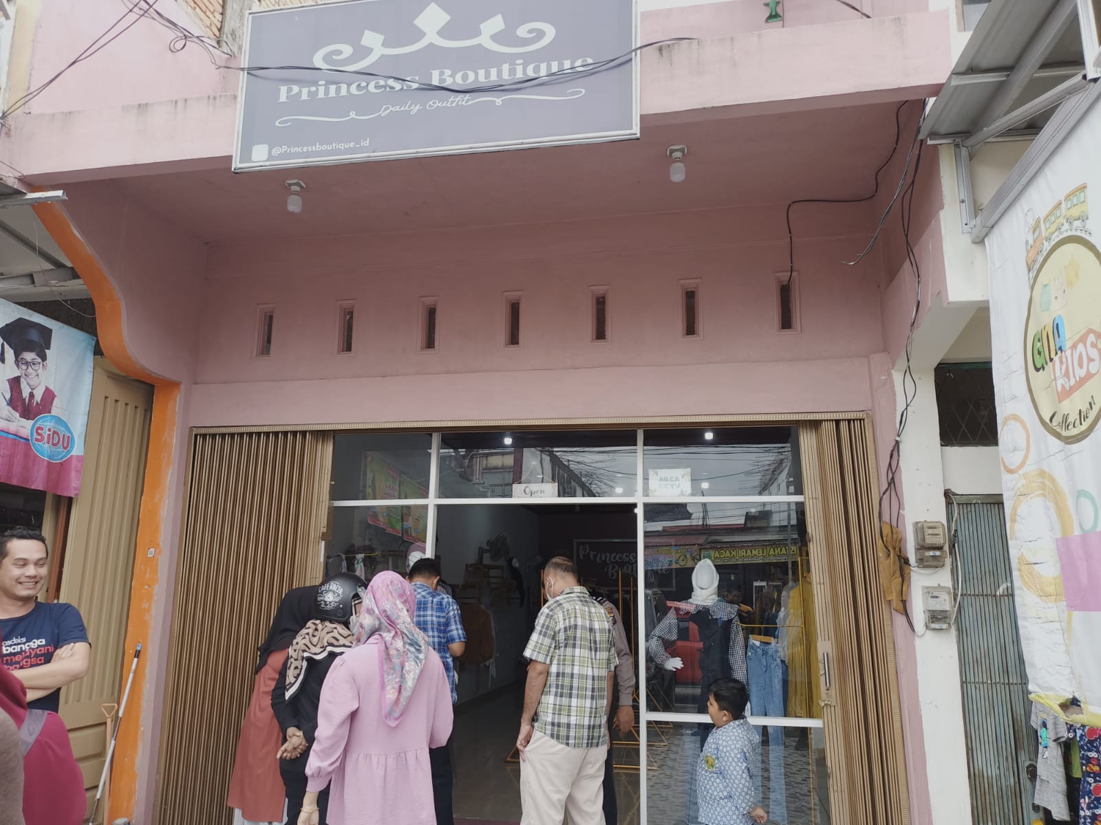Sebuah Butik di Pasar Atas Bangkinang Dibobol Maling, Pemilik Rugi Hingga Ratusan Juta