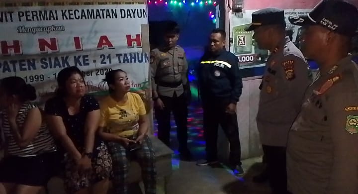 Pastikan Kamtibmas Aman, Kapolsek Koto Gasib Pimpin Razia Pekat Terhadap Warung Remang-remang Dan Lapak Perjudian