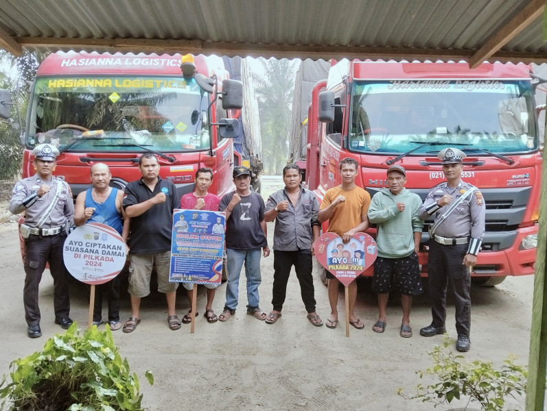 Satlantas Polres Pelalawan Gelar Sosialisasi Kamtibmas di Rumah Makan