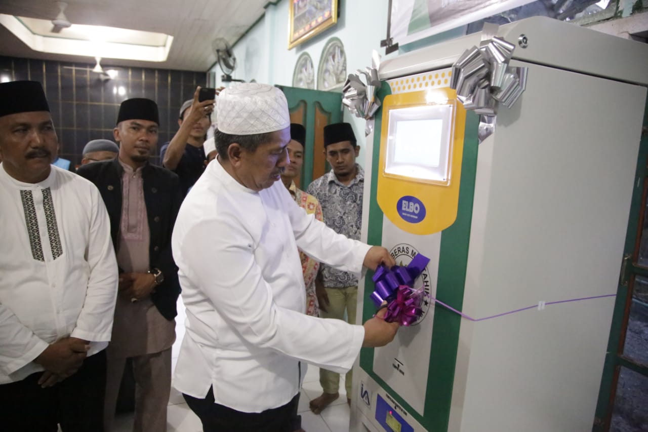 Subuh Tadi, Bupati Siak H Alfedri Resmikan ATM Beras Kesebelas Di Kecamatan Pusako
