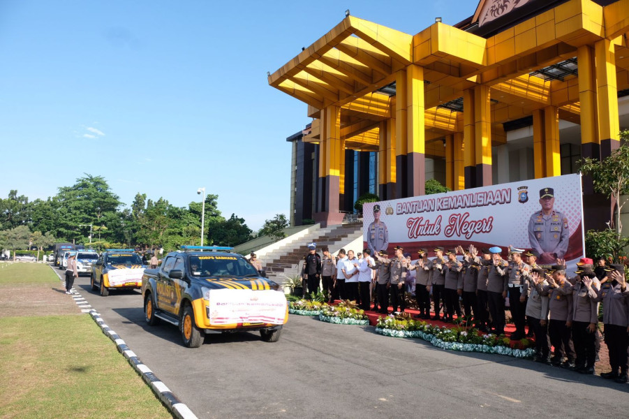 Lepas Pendistribusian ‘Bantuan Kemanusiaan Untuk Negeri’, Kapolda Riau Irjen Moh Iqbal : Bantuan Harus Tepat Sasaran