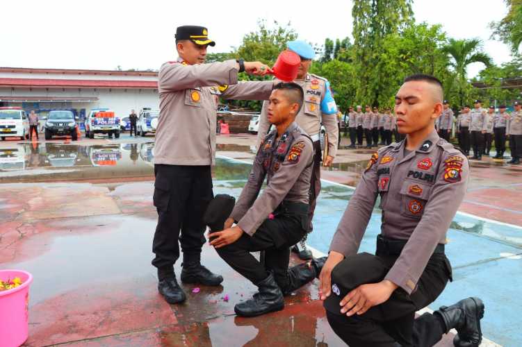 Penyambutan dan Pembinaan Tradisi Bintara Remaja, Kapolres Inhu Sampaikan Pesan Kapolda Riau