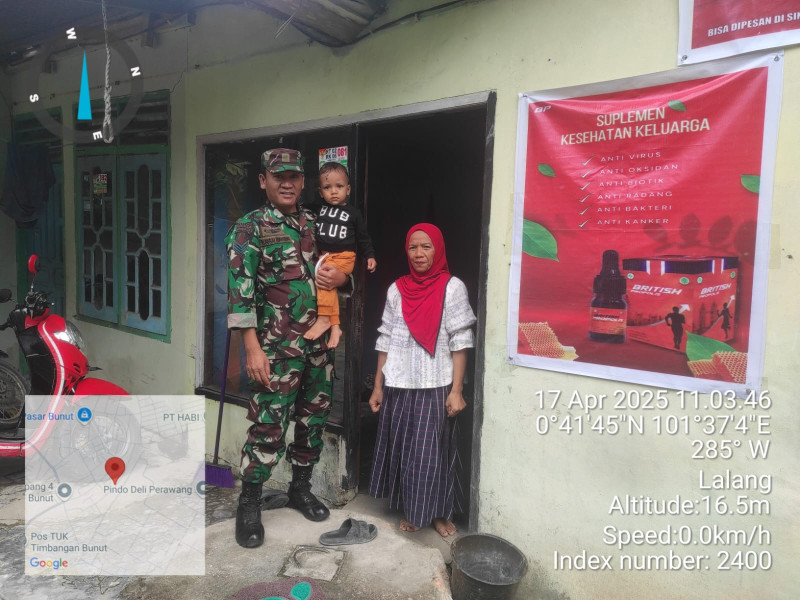 Babinsa Koramil 04/Perawang Sigap Cek Kondisi Anak Stunting di Kp.Pinang Sebatang Timur