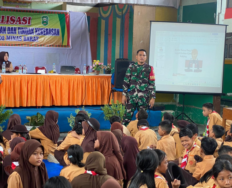 Babinsa Koramil 03/Minas Sosialisasikan Pencegahan Bullying di SDN Komplek Minas