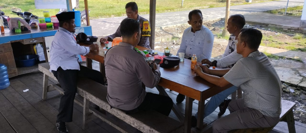 Kegiatan Jumat Curhat Polsek Kuala Kampar Rutin Mendengar Permasalahan Masyarakat