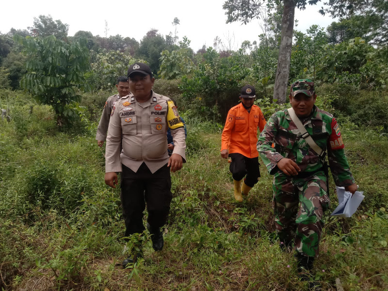 Serda Sugiarto Bersama Tim Gabungan Giat Penanggulangan Karhutla Dengan Berpatroli Bersama Masyarakat di Rantau Bertuah