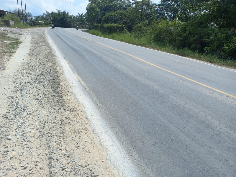 Belum Rampung Dikerjakan, PT MAM Sudah Tinggalkan Proyek Perbaikan Jalan Nasional di Minas