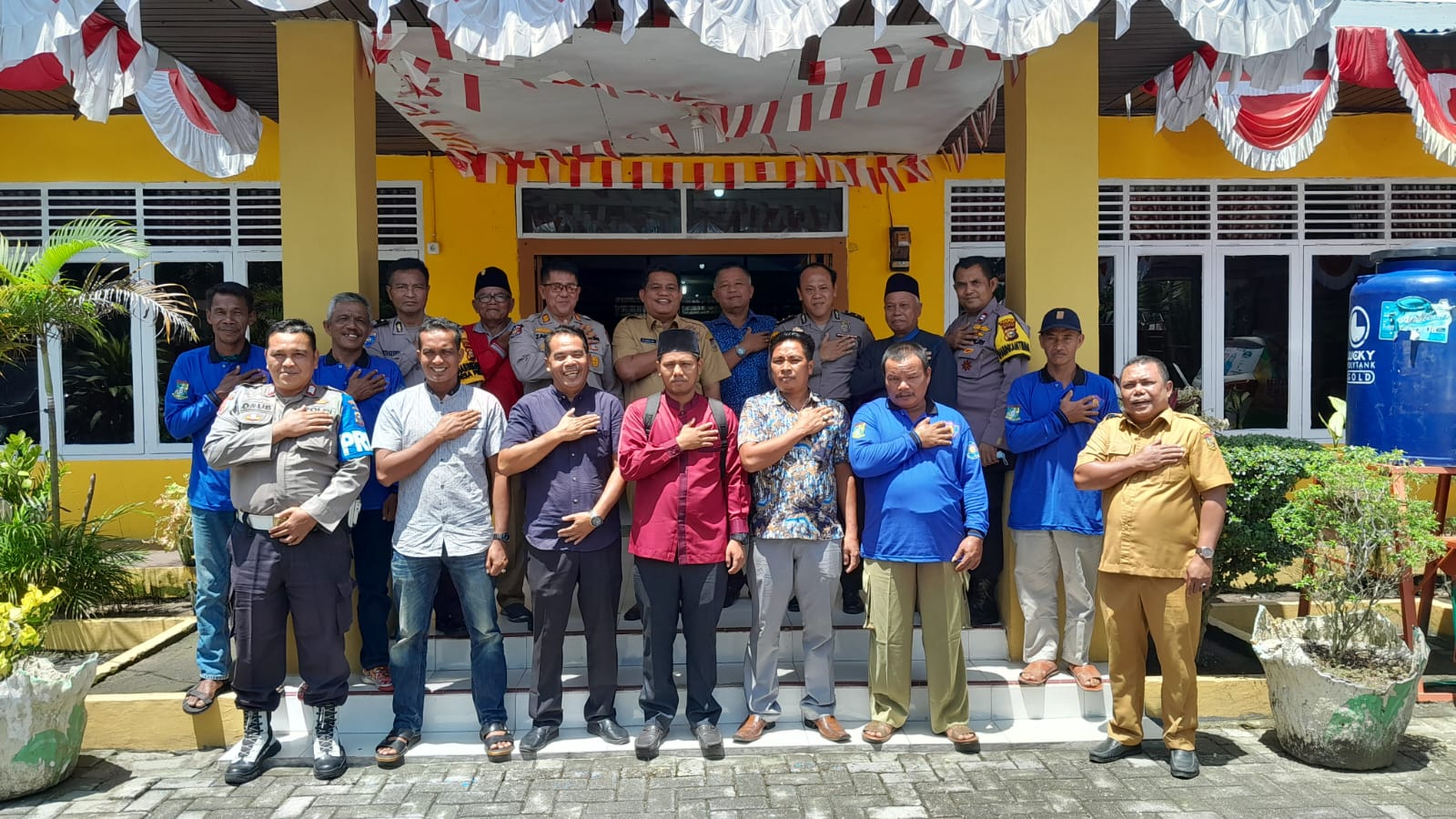 Kapolsek Siak Hulu Silaturahmi dengan Pemerintah Desa Baru, Tokoh Agama dan Tokoh Masyarakat