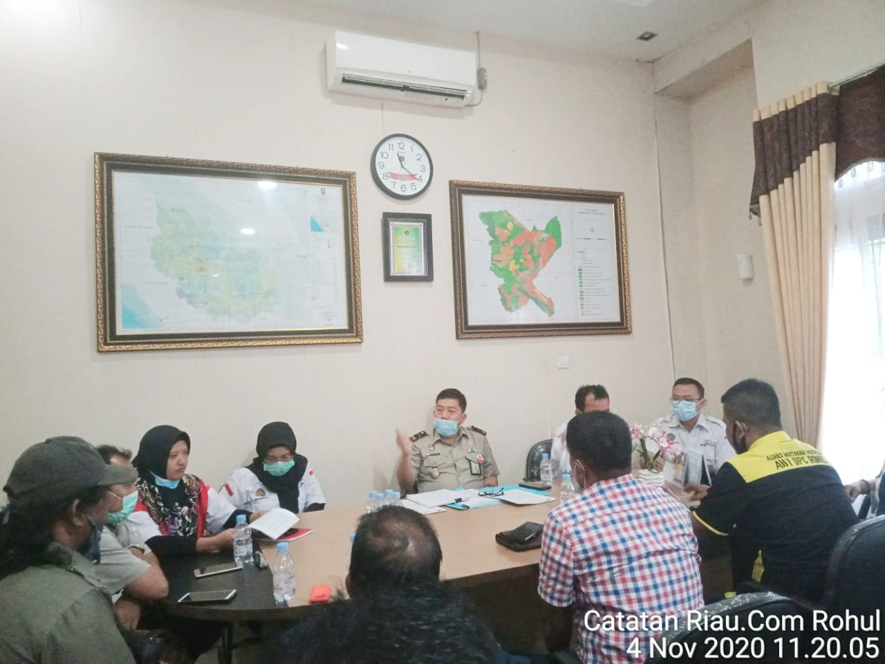 Keakraban Kepala ATR/BPN Terlihat Dikala Para Rekan Wartawan Mendatangi Kantor BPN