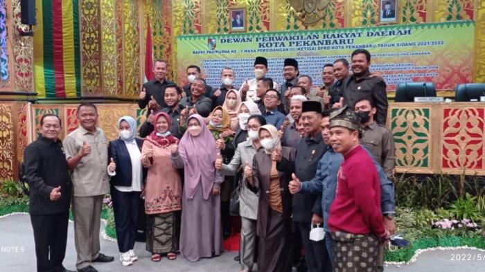 DPRD Gelar Rapat Paripurna LKPj Walikota Pekanbaru