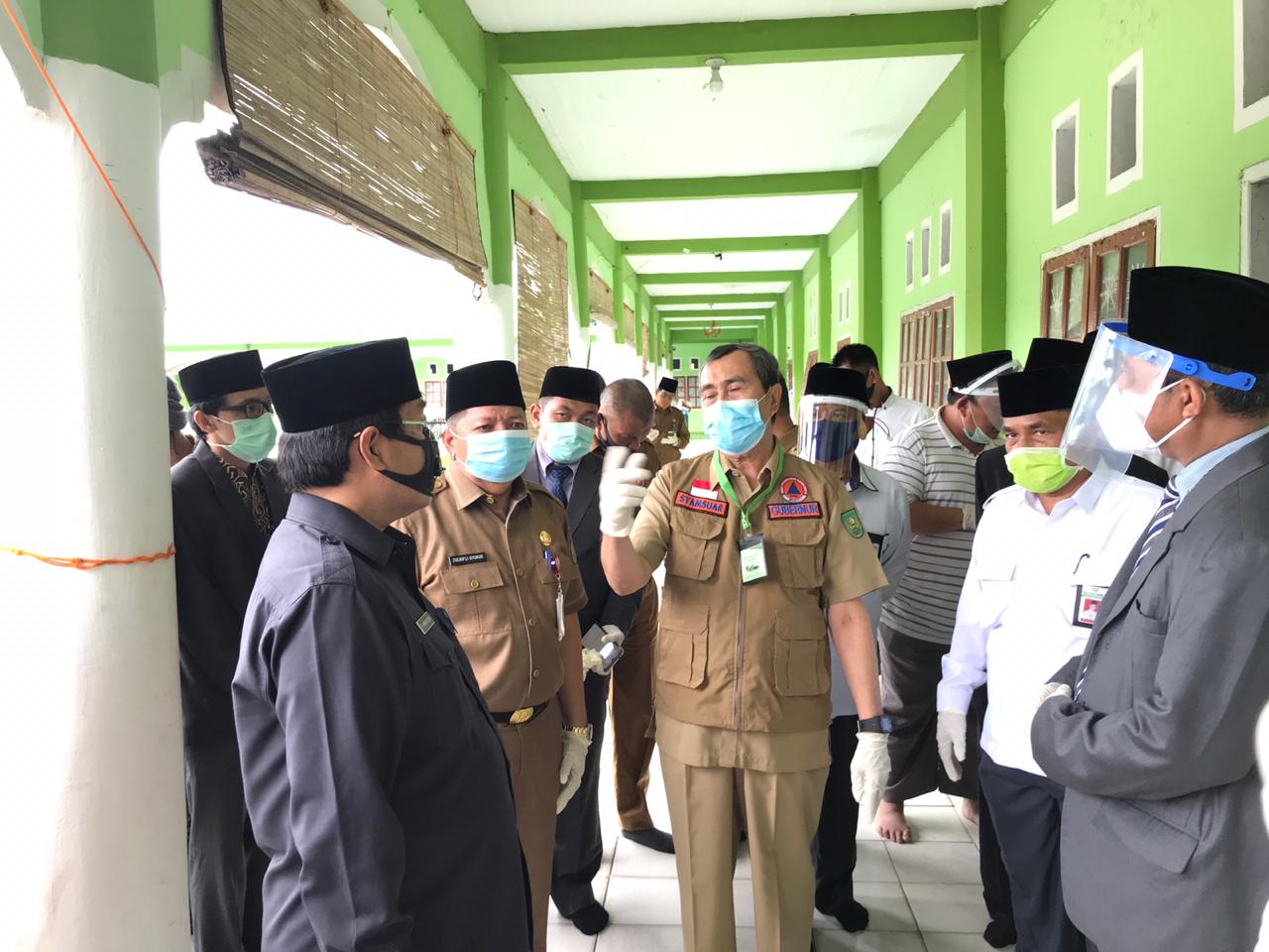 Kakan Kemenag Kampar Dampingi Gubernur & Kakanwil Kemenag Riau Knjungi Ponpes Gontor Putri 7 Rimbo P