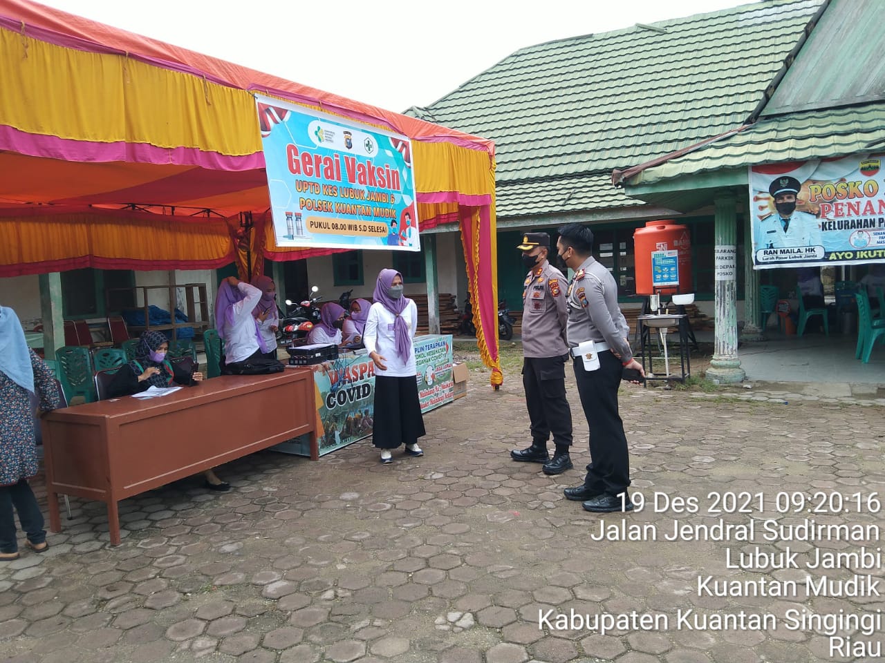 Tinjau Kegiatan Vaksinasi di Kuantan Mudik, Kapolres Razia Pengguna Jalan Yang Belum Vaksin