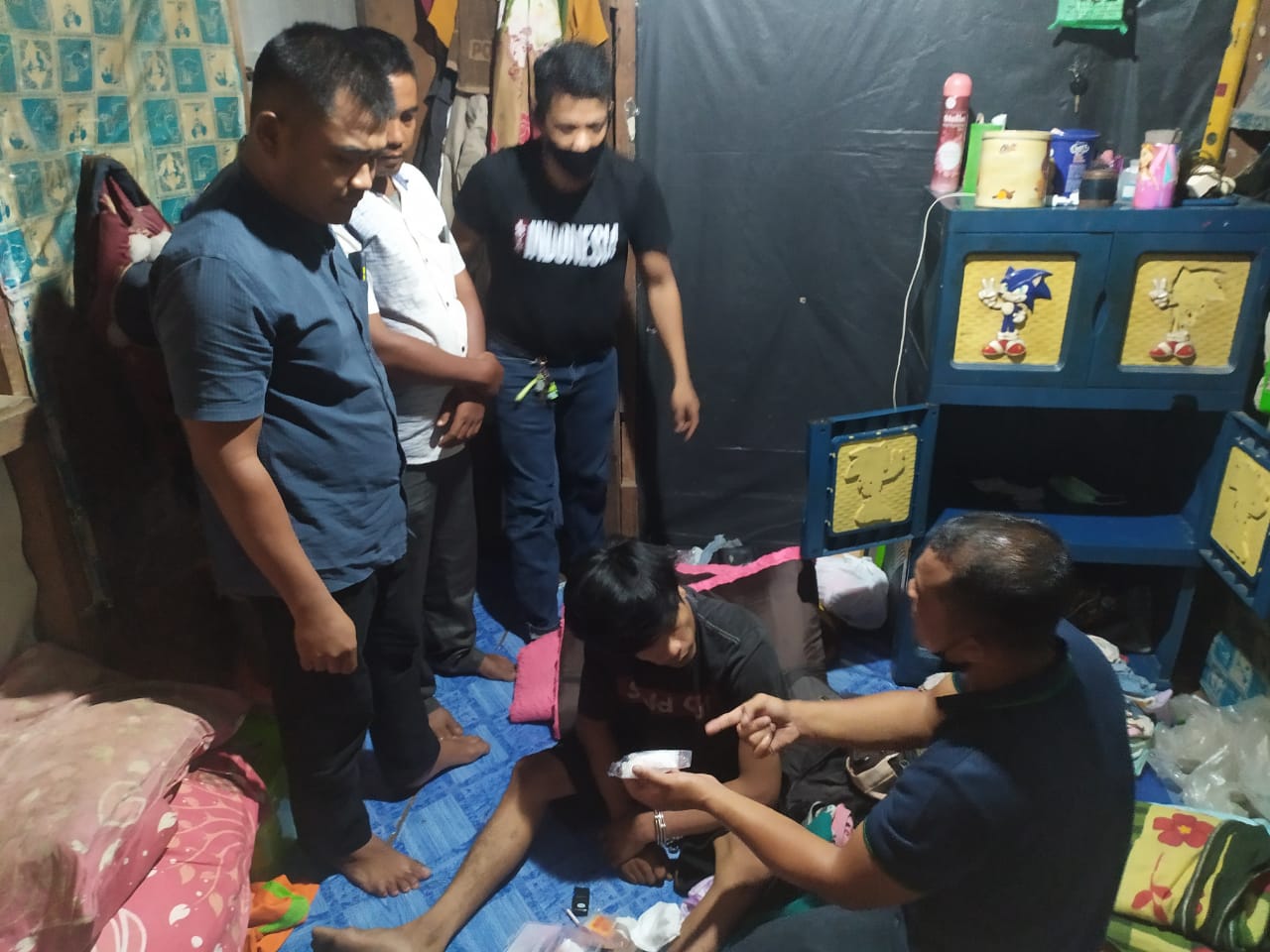 Peredaran Narkoba Sampai Ke-Dusun di Kampung Buatan II, 4 Paket Shabu Berhasil Diamankan Polisi