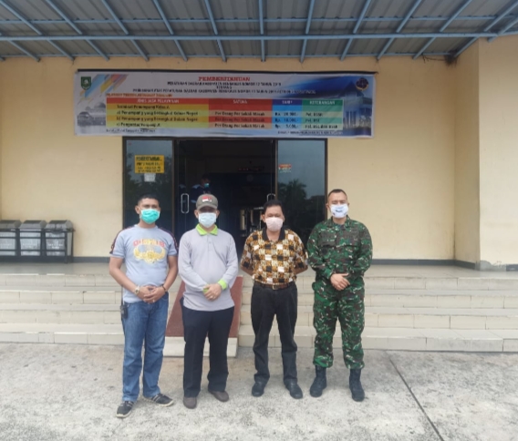 Cegah Penyebaran Covid-19, Dandim 0303 & Pemkab Bengkalis Semprotkan Desinfektan di Pelabuhan BSL