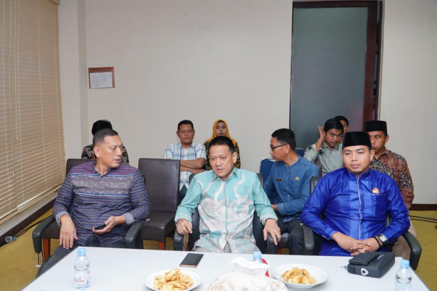 Zoom Meeting Terkait NPHD dengan Mendagri, Sekda Kampar : Alhamdulilah Kampar Sudah Lakukan Penandatangan MoU dengan KPU dan Bawaslu Kampar