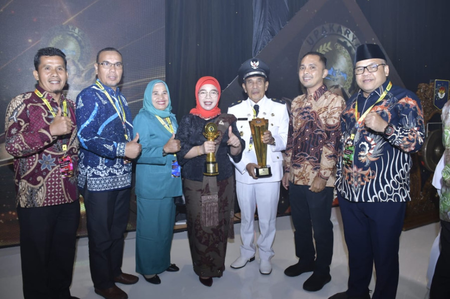 Alhamdulilah Desa Koto Masjid Raih Juara Pertama Lomba Desa Tingkat Nasional, ditandai Diterimanya Penghargaan Upakarya Wanua Nugraha dari Mendagri