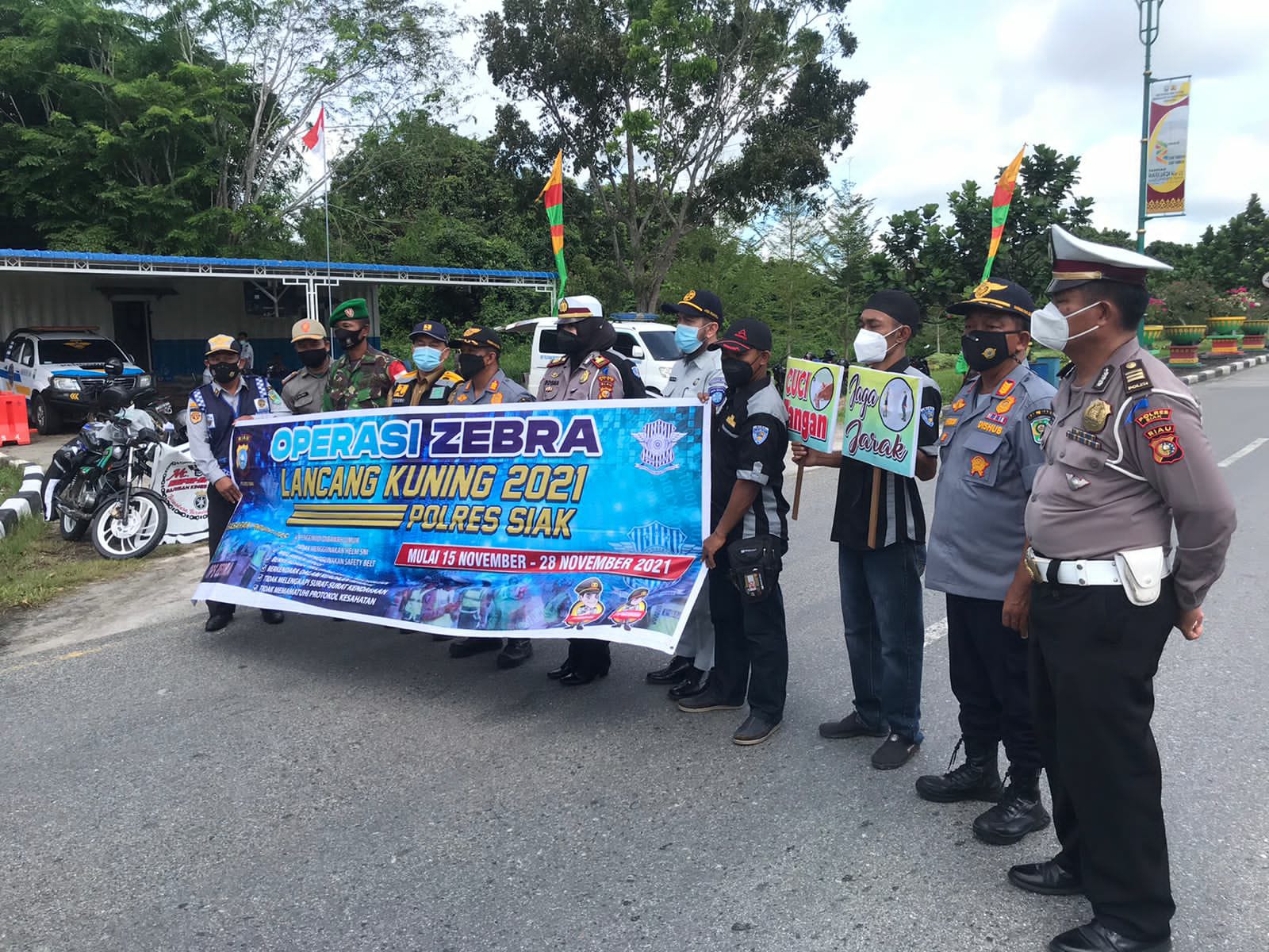 Berikan Edukasi Kepada Pengendara, Satlantas Polres Siak & Forum LLAJ Lakukan Hal Ini