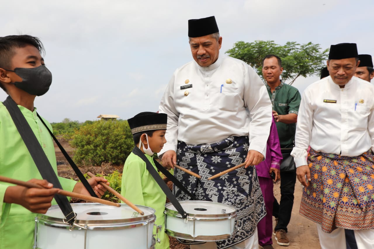 Peduli Pendidikan Masyarakat, Bupati Siak Tinjau Pembangunan SMP Tanjung Pal