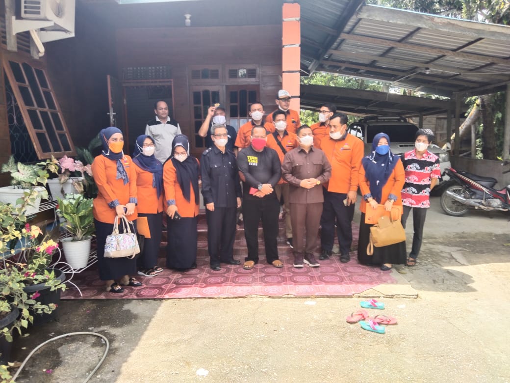 Dirut PD Tuah Sekata Kunjungi Desa Kuala Panduk Sebagai Upaya Listrik Hidup 24 Jam