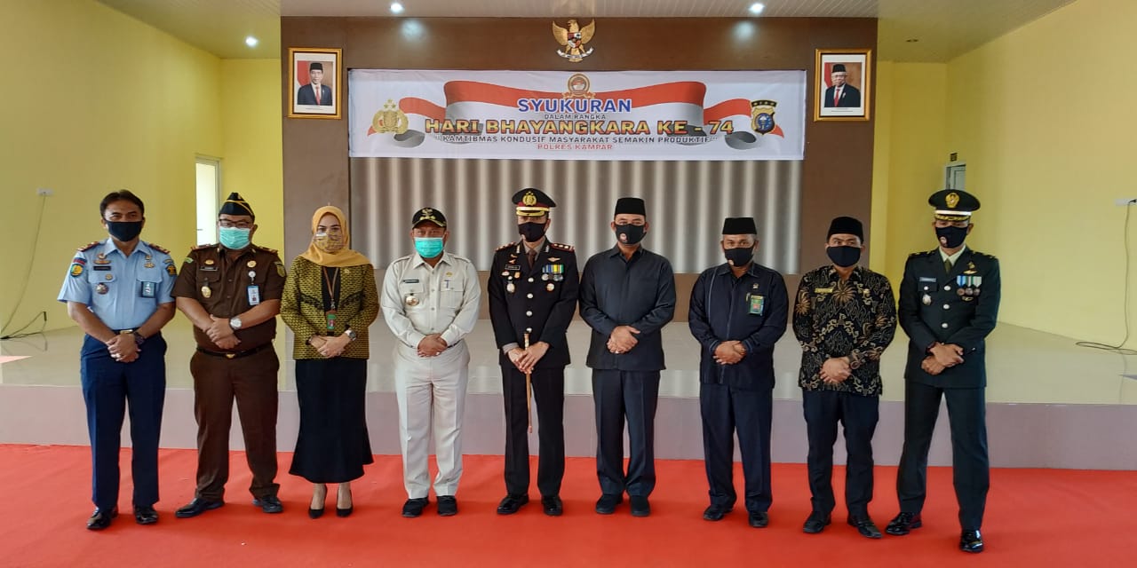 Acara Syukuran Hari Bhayangkara 74 di Polres Kampar berlangsung Khidmat & Sederhana