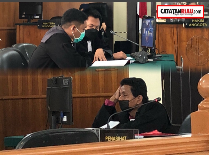 Pengadilan Tipikor Pekanbaru Gelar Sidang Dengan Agenda Pembacaan Putusan Majelis Hakim