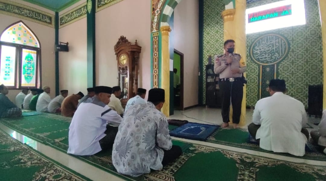 Upaya Pencegahan Covid-19, Polsek Pangkalan Kuras Berikan Himbauan di Masjid