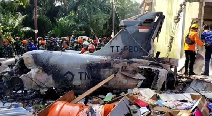 Pesawat Tempur Milik TNI AU Terjatuh di Kabupaten Kampar Riau
